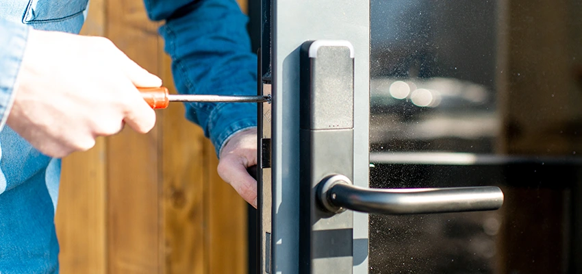 Aluminium Door Lock Replacement in Los Angeles, California