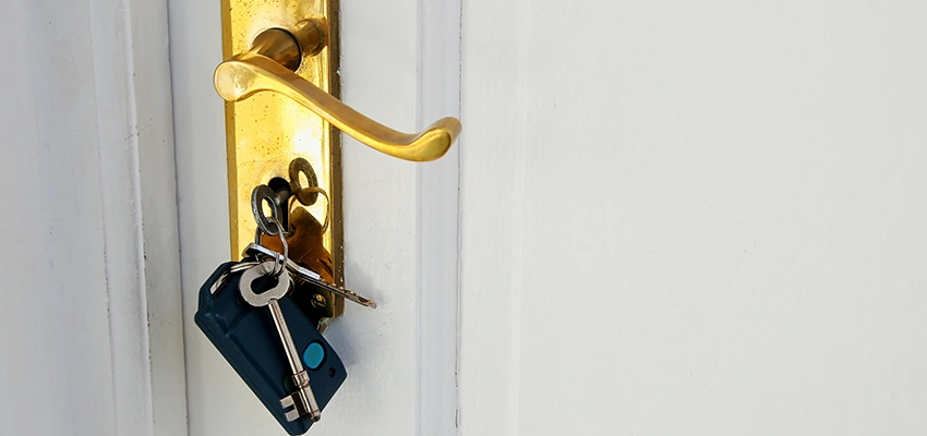 Broken Door Key Extraction in Los Angeles, CA